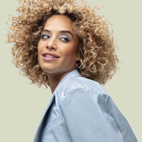 DevaCurl DevaFast Dry Accelerator Spray - Picture 12 of 12